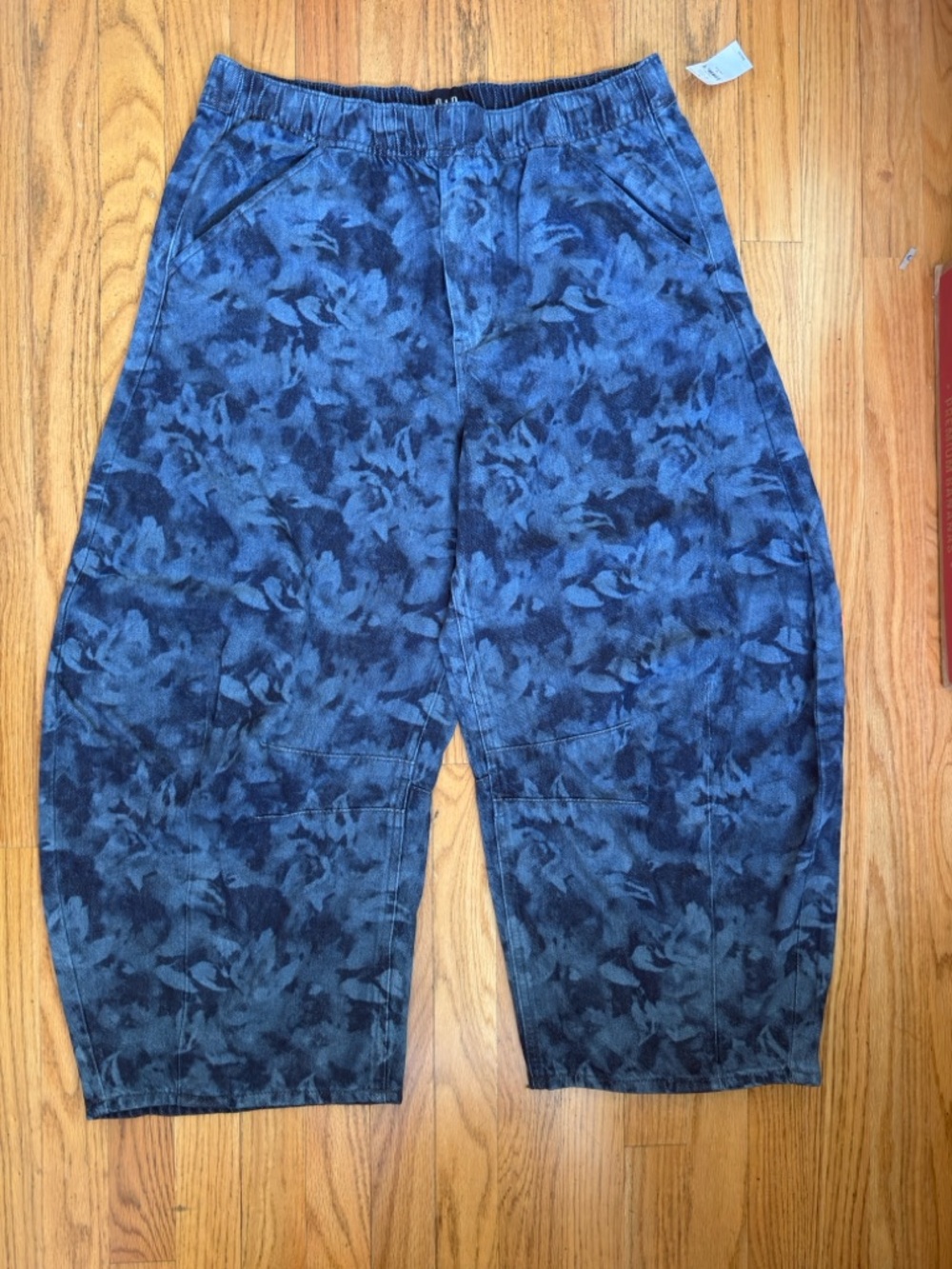 GAP Blue Floral Wide Leg Pants M Petite Elastic Waist NWT